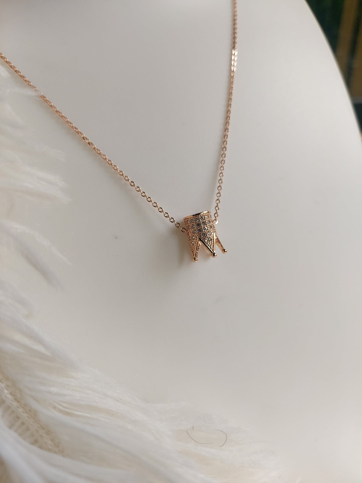 Mini queen Crown Necklace