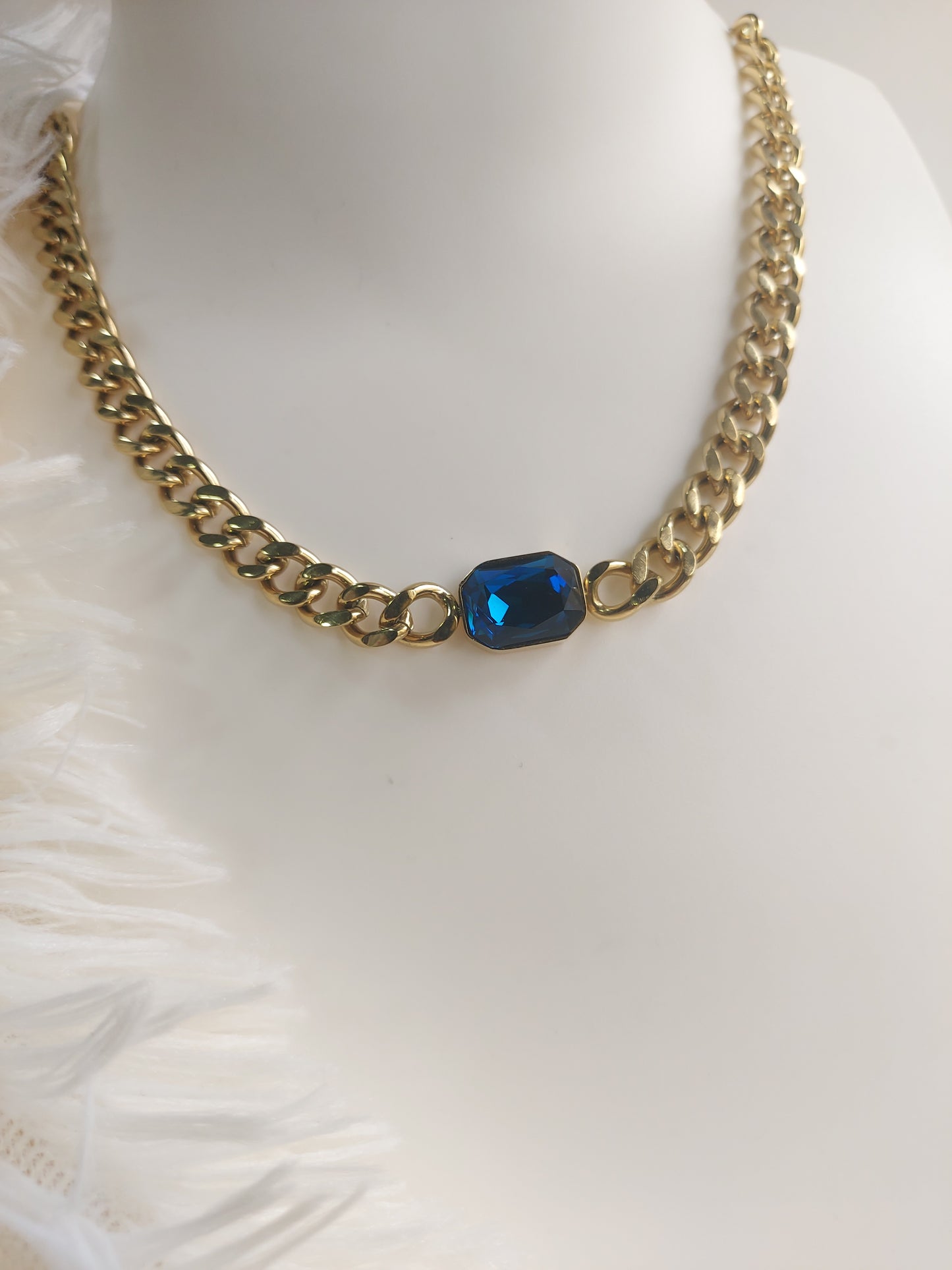 Large Link Choker with Blue Sapphire Stone