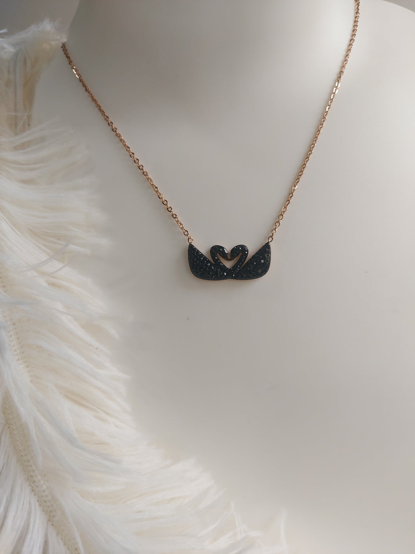 Swan couple neckpiece