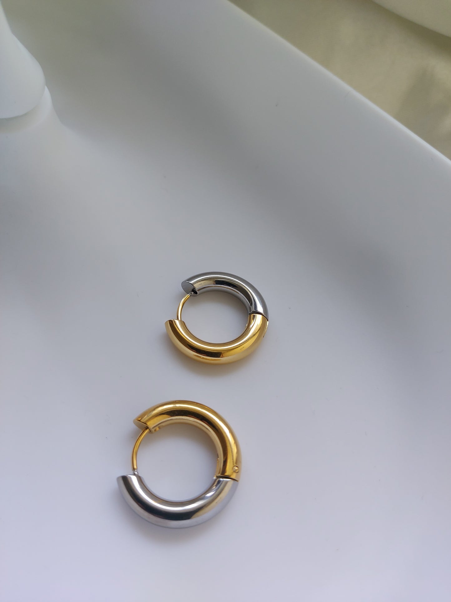 Aarca Dual Hoop Earrings