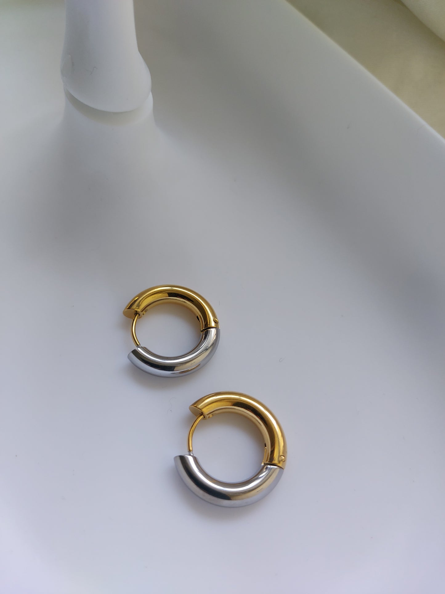 Aarca Dual Hoop Earrings