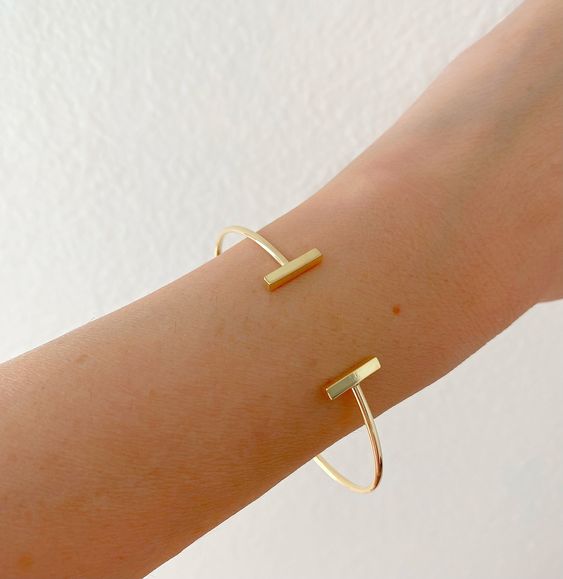 T cuff (plain)