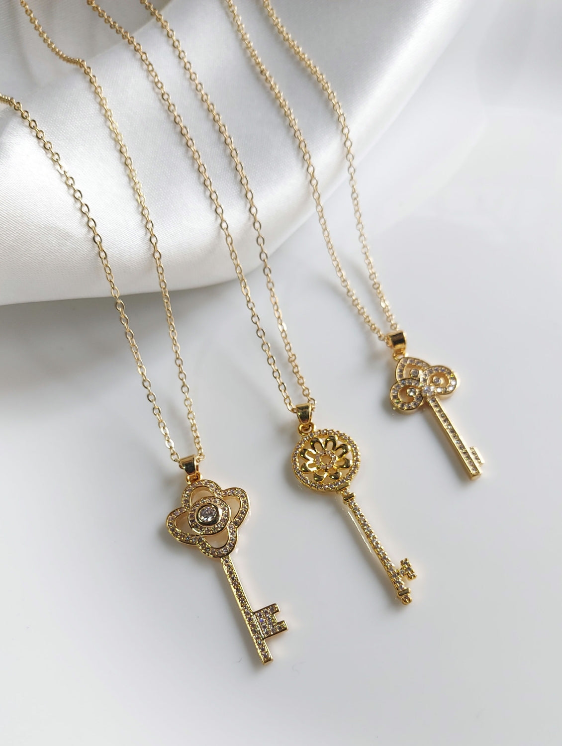 Love Key Neckpiece