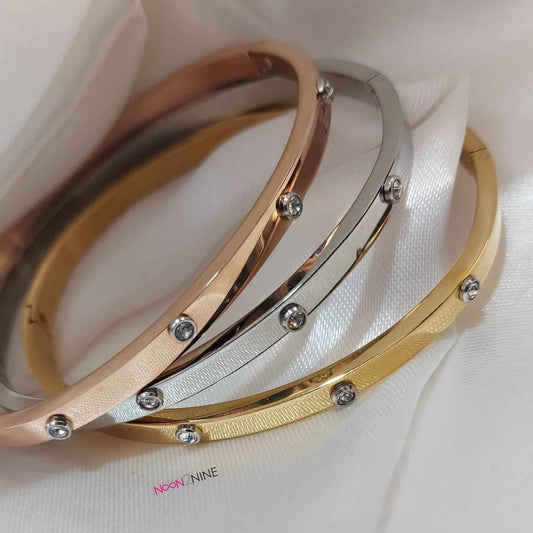 Bangle stack