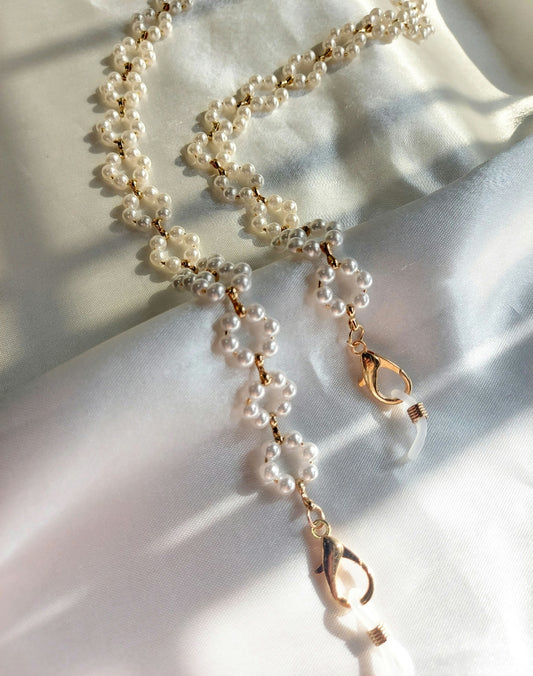 Faux Pearl Chain