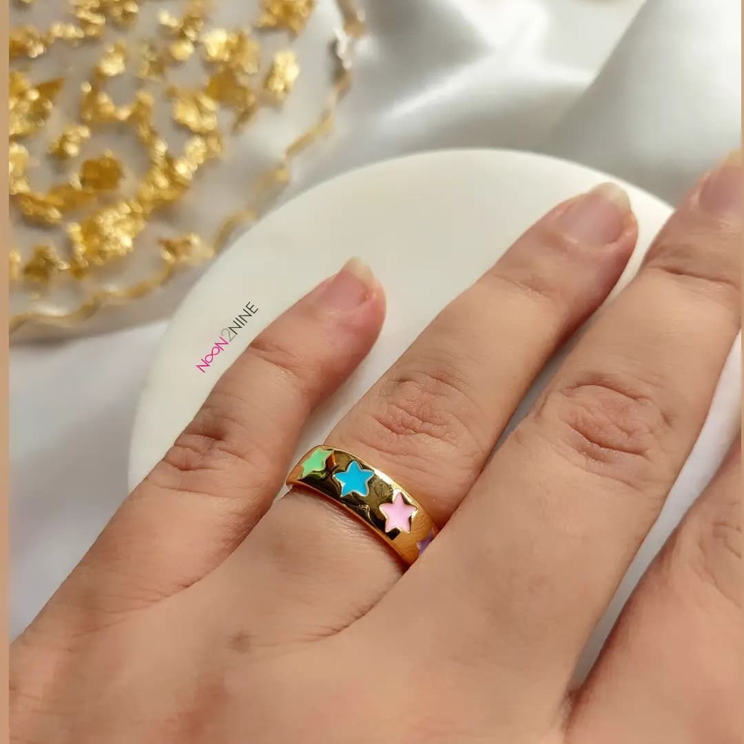 Star Ring Band