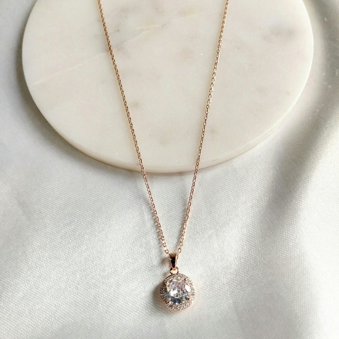 Auriya Rose Gold Solitaire Neckpiece