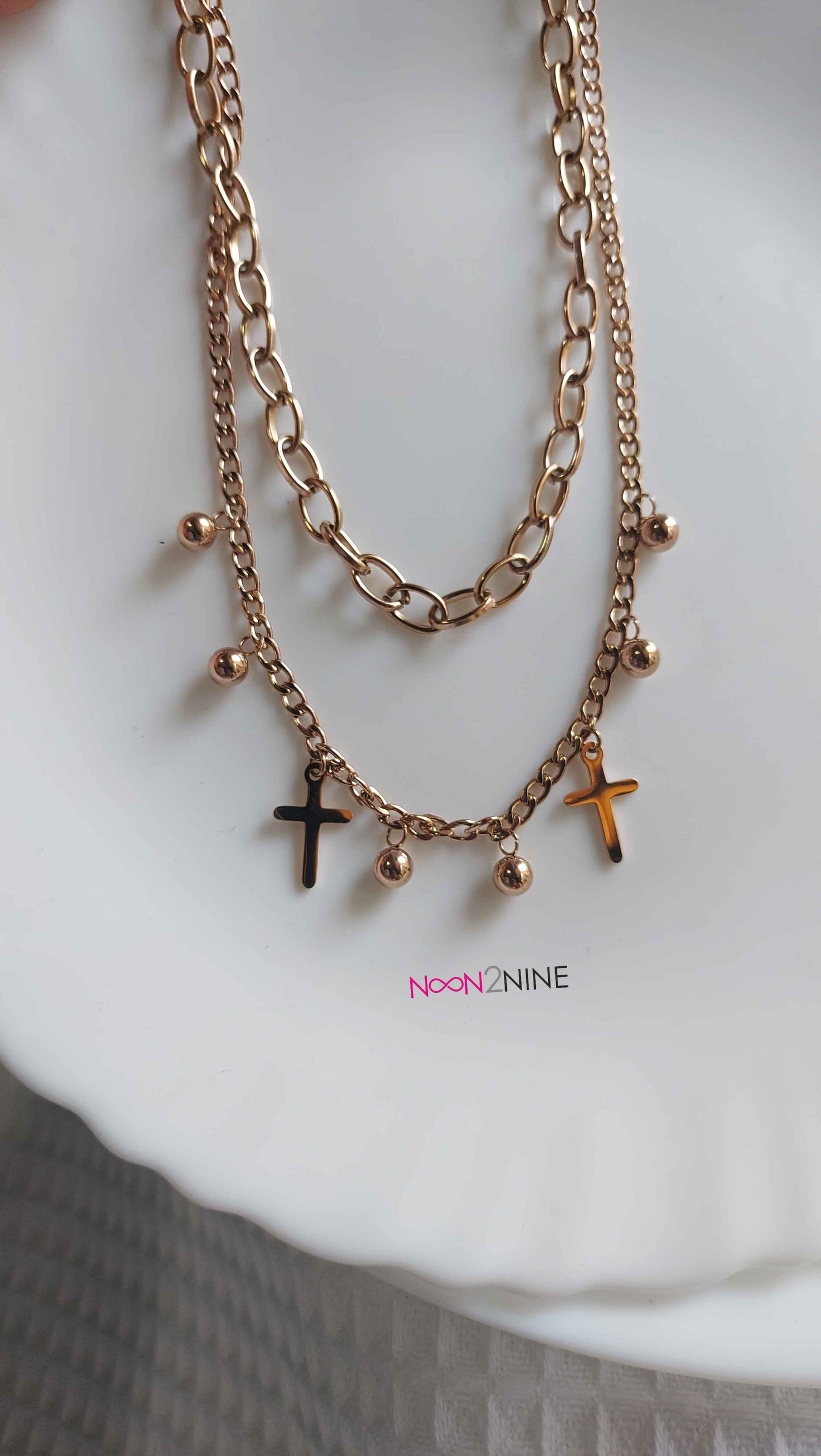 Relic cross neckpiece