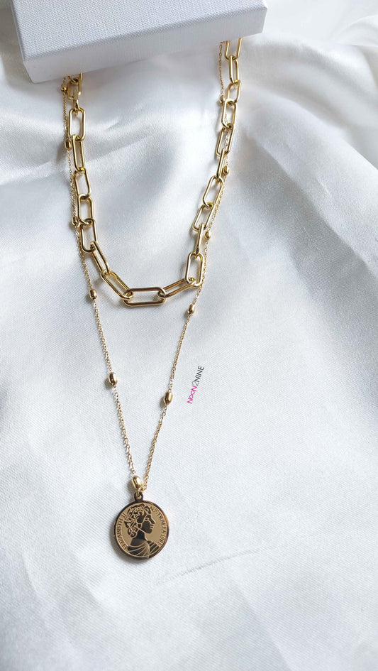 Link loop coin necklace