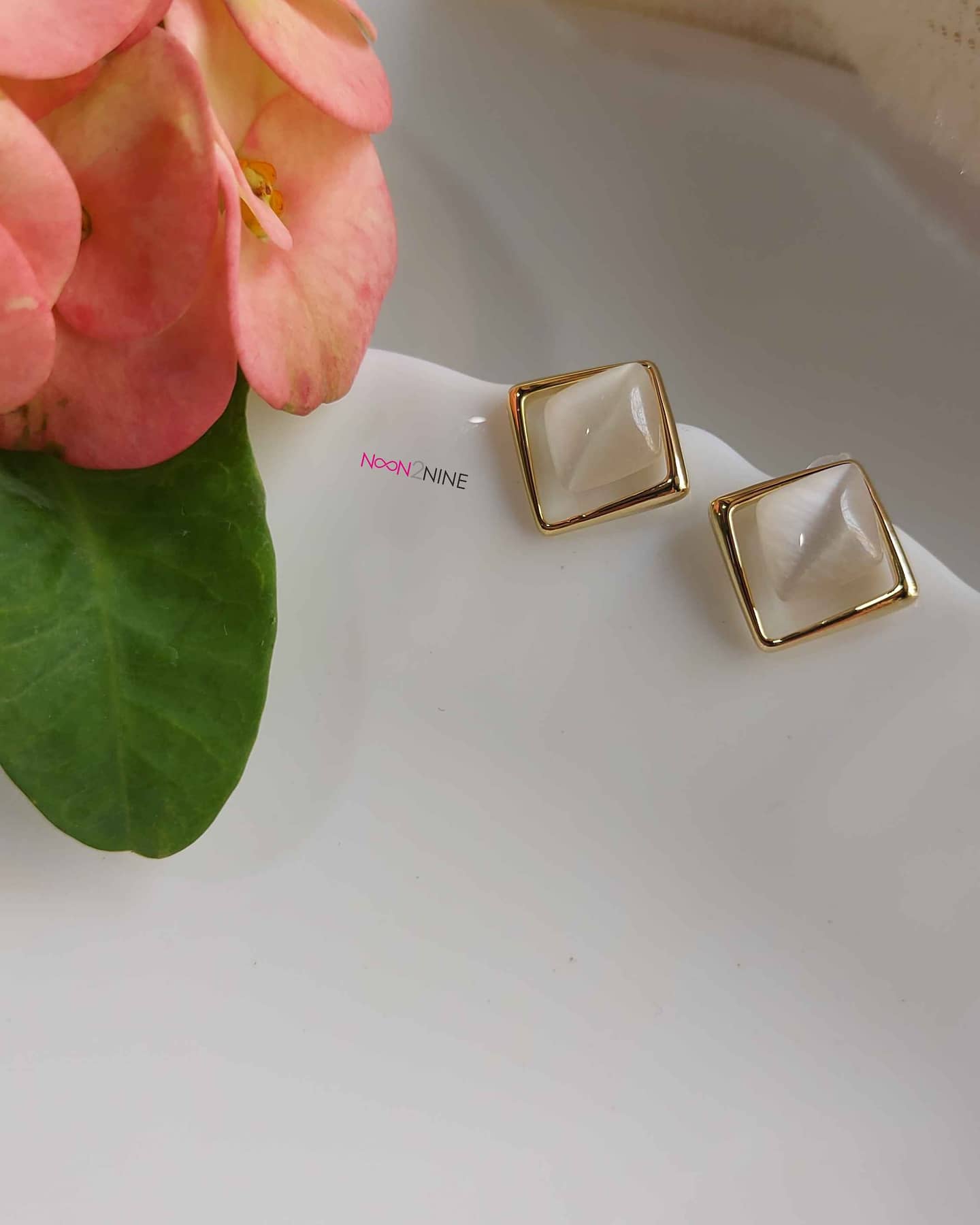 Square pearl studs